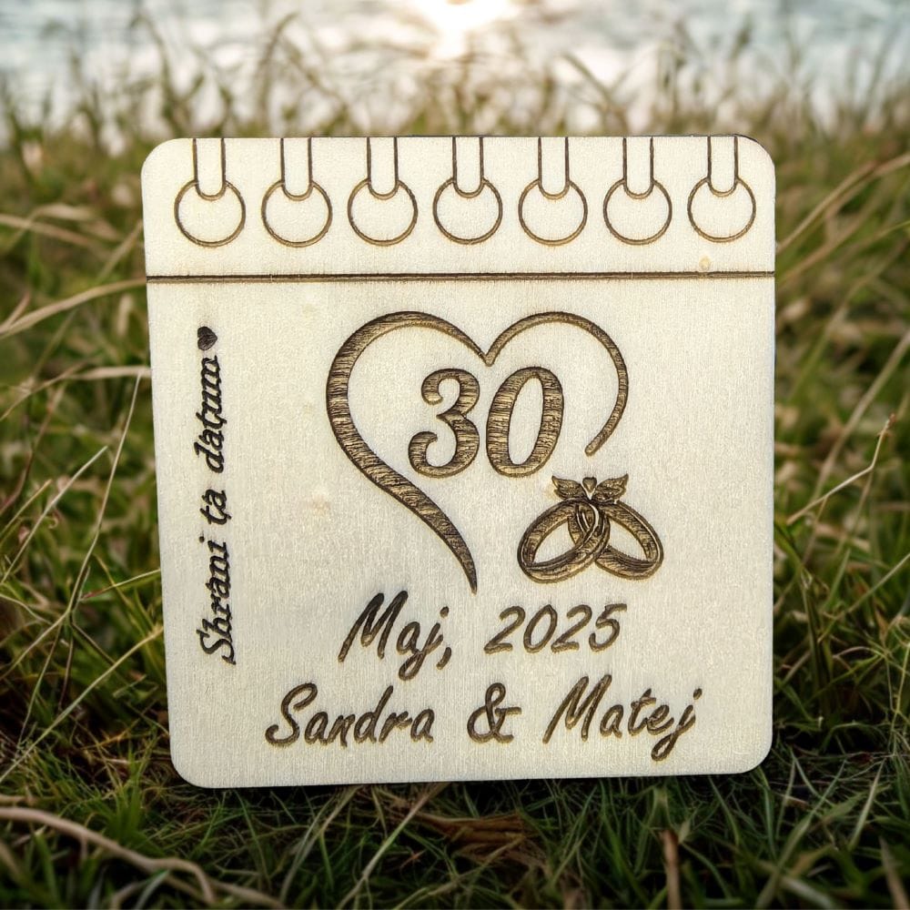 Leseno poročno vabilo v obliki koledarja – personalizirano