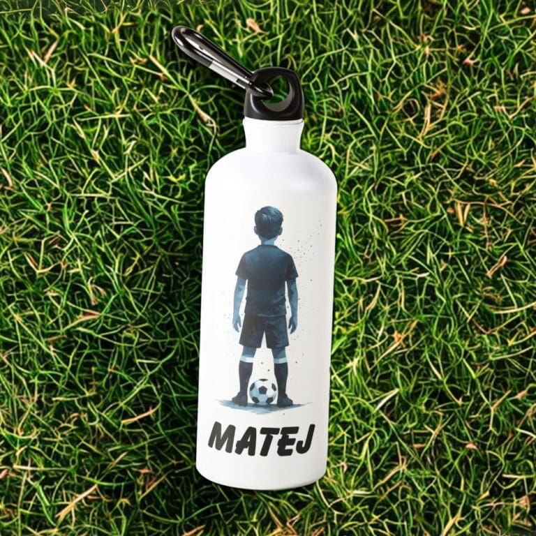Aluminijasta steklenička za otroke z motivom nogometaša in možnostjo personalizacije imena