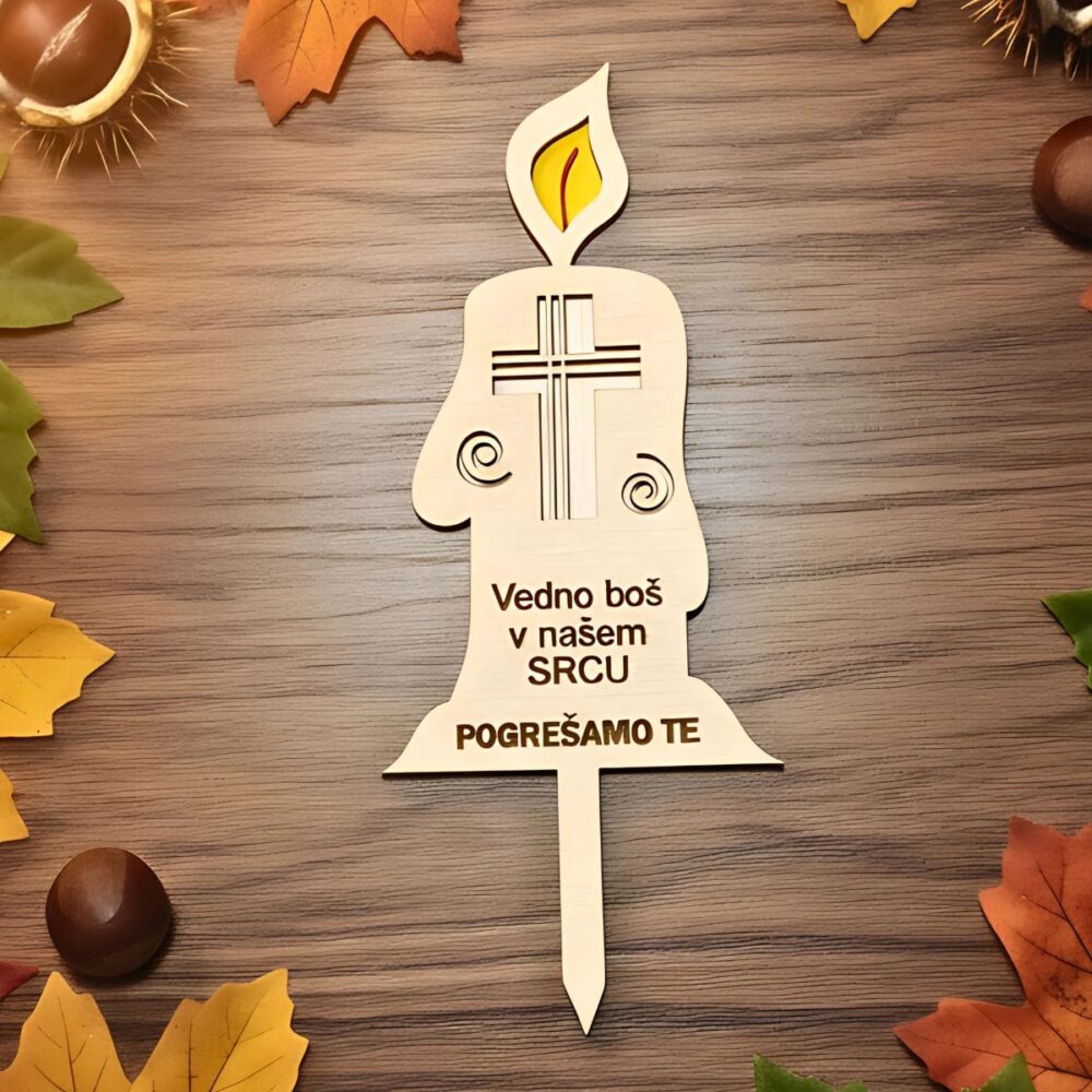 lesena sveča z križem