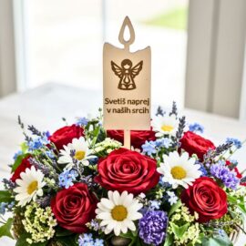 sveča z graviranim angelom