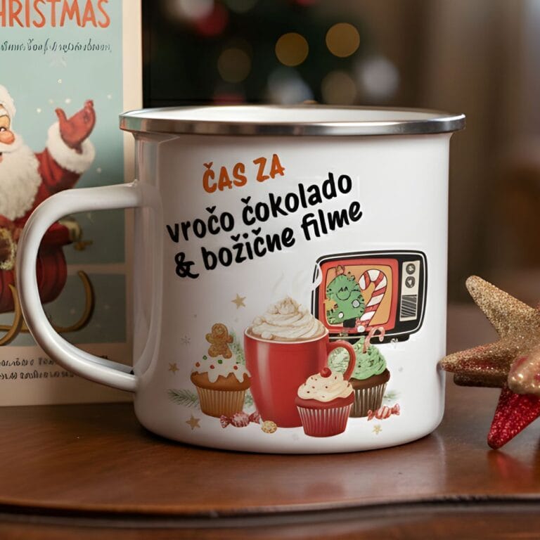 Personaliziran emajlirani lonček s kapaciteto 330 ml, srebrnim robom in motivom vroče čokolade za zimske večere.