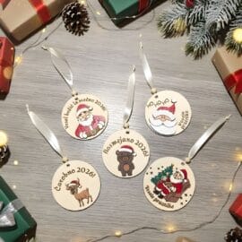 Praznični set 5 lesenih okraskov z motivi Božička, jelenčka in medvedka za božično dekoracijo