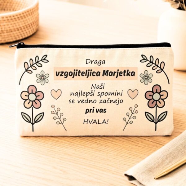 Personalizirana peresnica za učiteljico z imenom in motivom